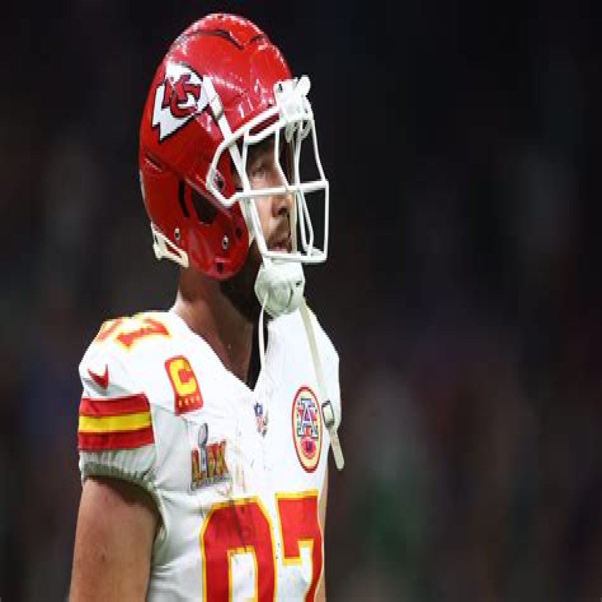 Did Travis Kelce retire?