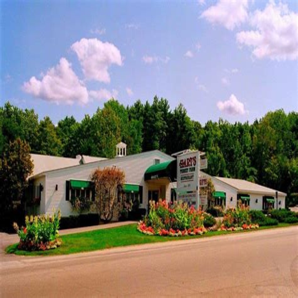 Discovering Hart's Turkey Farm: A New Hampshire Gem
