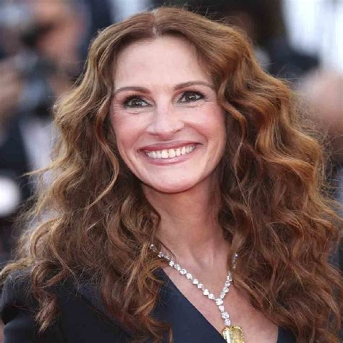 How much does Julia Roberts worth? – Celebrity.fm – #1 Official Stars, Business & People Network, Wiki, Success story, Biography & Quotes