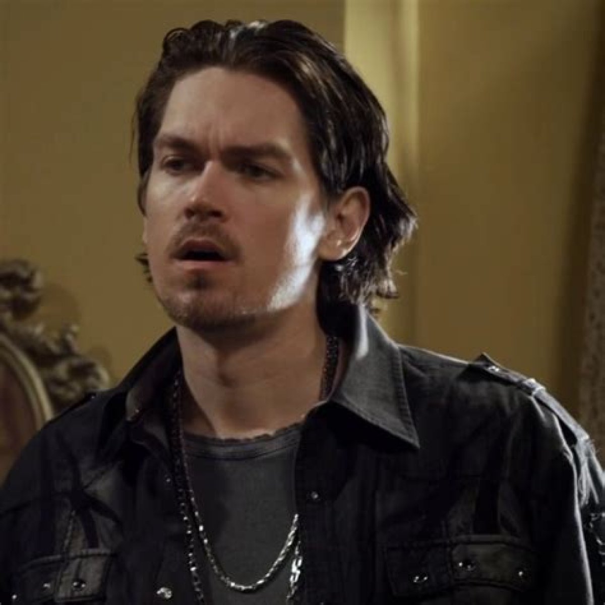 The Unforgettable Kevin From Shameless: A Fan Favorite's Complex Journey
